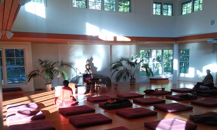Insight Meditation Society Forest refuge - Salle de méditation