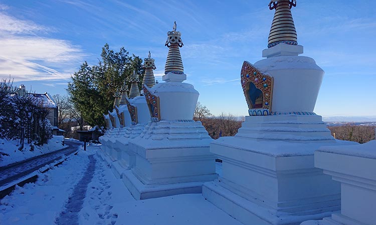 Stupa du centre de retraite de méditation dans le Vercors