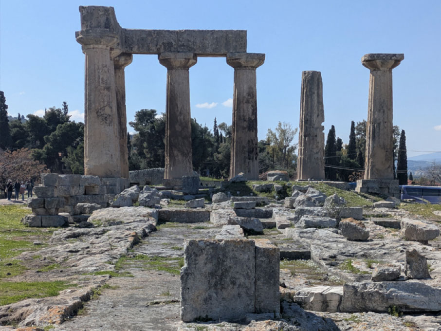 Ruines et colonnes d'un lieu antique