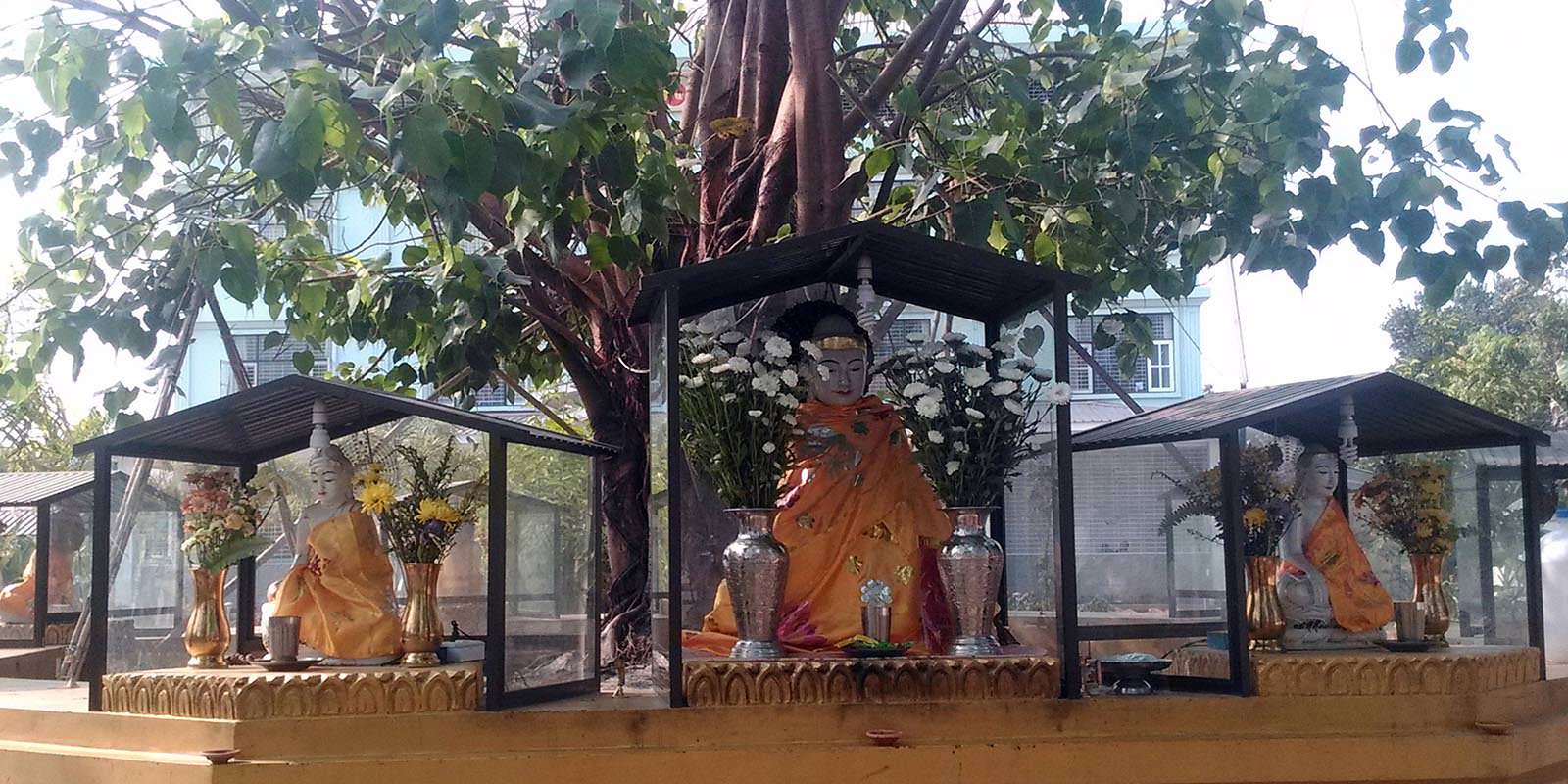 Une journée au monastère : récit d’une journée au monastère Shwe Oo Min en Birmanie
